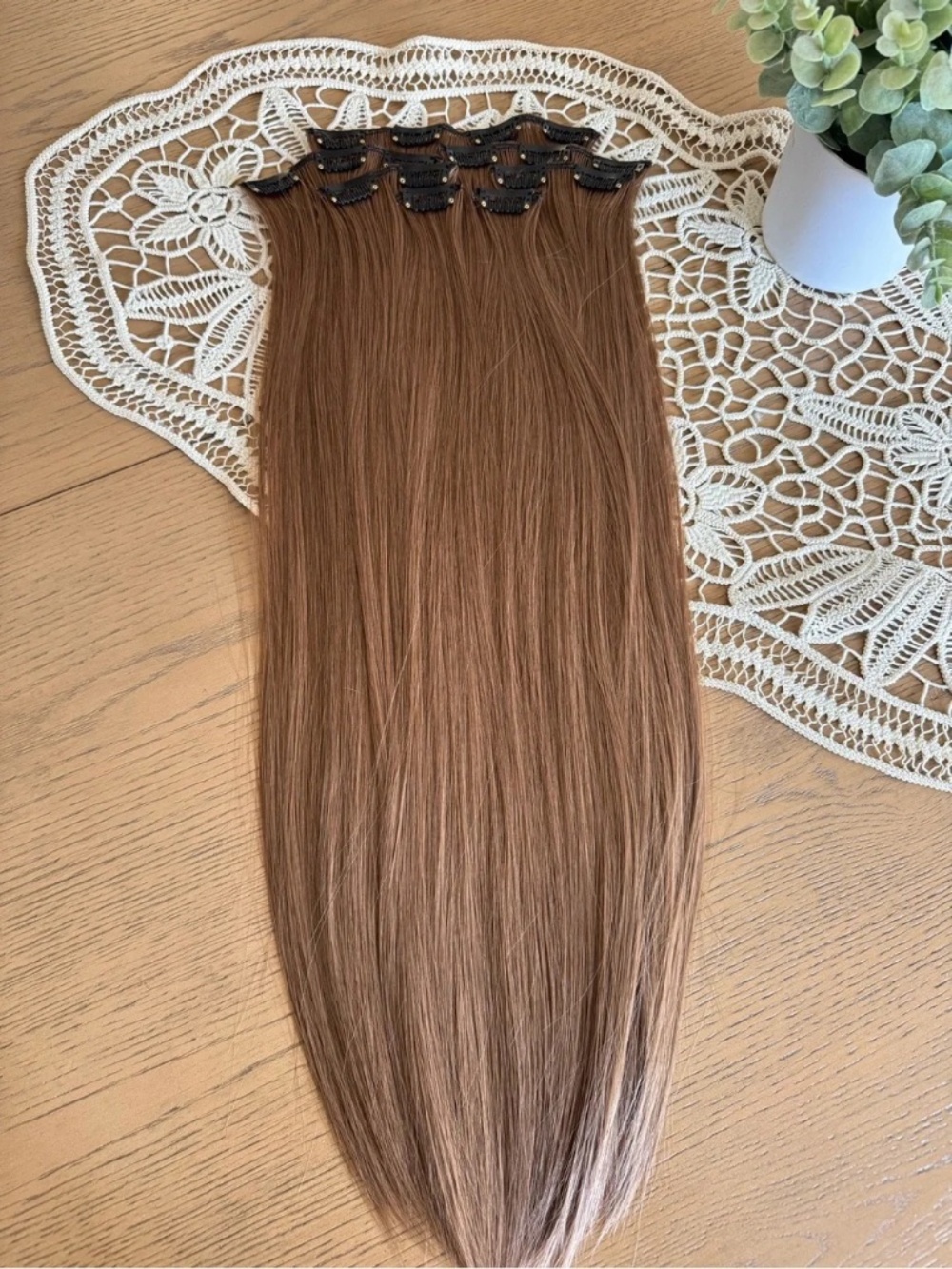 22” Human Hair Blend Clip-In Hair Extensions light Brown Straight Full Set - Picture 4 of 6